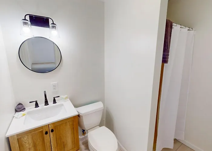 The Mermaid- Newly Refreshed Home, Steps To Shore, Dogs Ok * Gulf Shores