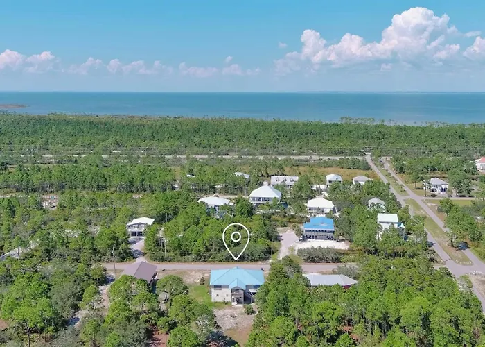 The Mermaid- Newly Refreshed Home, Steps To Shore, Dogs Ok Gulf Shores